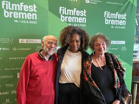 Re Karen, Denise M'Baye, Gernot Steinweg Re Karen, Denise M'Baye, Gernot Steinweg
